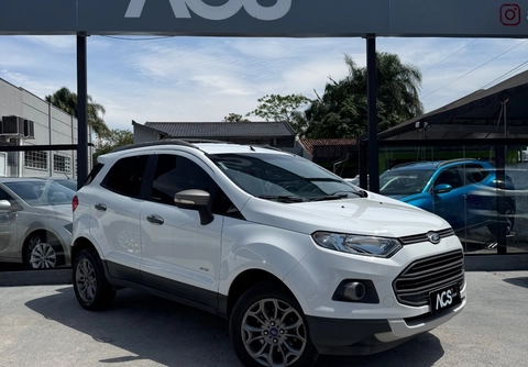 Ford EcoSport 2014 Branco — foto 1 de 3