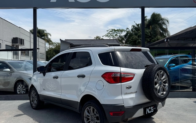 imagem-https://www.socarrao.com.br/sc-vehicle-images-prod/4380543/1792249548506-6287f4c74e0e430ba5dddade6bcb8a4f_1791997762580.jpg