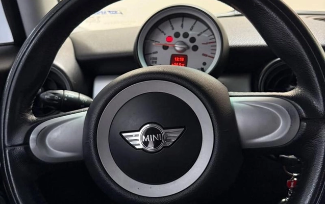 imagem-https://www.socarrao.com.br/sc-vehicle-images-prod/4380547/1792523748112-8581194_8_B_93fcd9fb77.jpeg