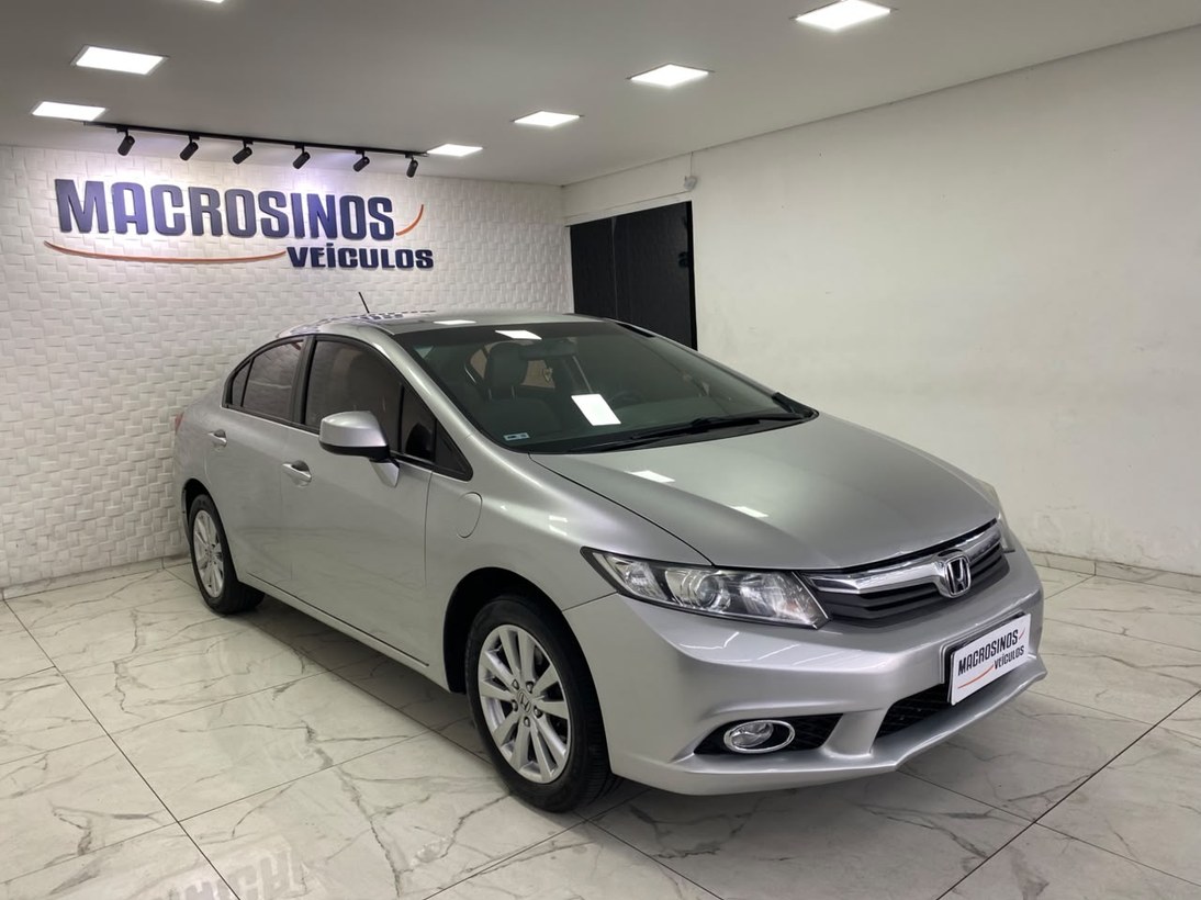 Honda Civic 2013 Prata — foto 1 de 3
