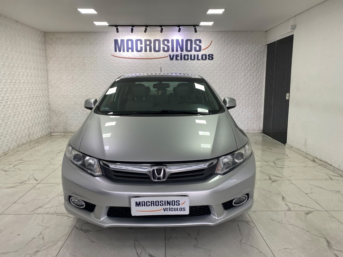 imagem-https://www.socarrao.com.br/sc-vehicle-images-prod/4380556/1792248716797-Zm90by0wNS5qcGc.jpg