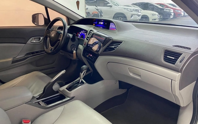 imagem-https://www.socarrao.com.br/sc-vehicle-images-prod/4380556/1792248716893-Zm90by0wNy5qcGc.jpg