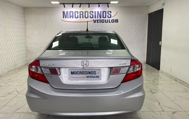 imagem-https://www.socarrao.com.br/sc-vehicle-images-prod/4380556/1792248716998-Zm90by0wOS5qcGc.jpg