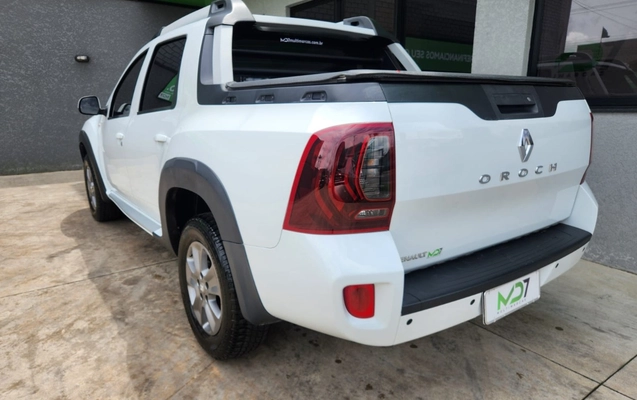 imagem-https://www.socarrao.com.br/sc-vehicle-images-prod/4380557/1792248717436-V2hhdHNBcHAgSW1hZ2UgMjAyNi0xMC0xNyBhdCAxMS4xOS40OCAoMSkuanBlZw.jpeg