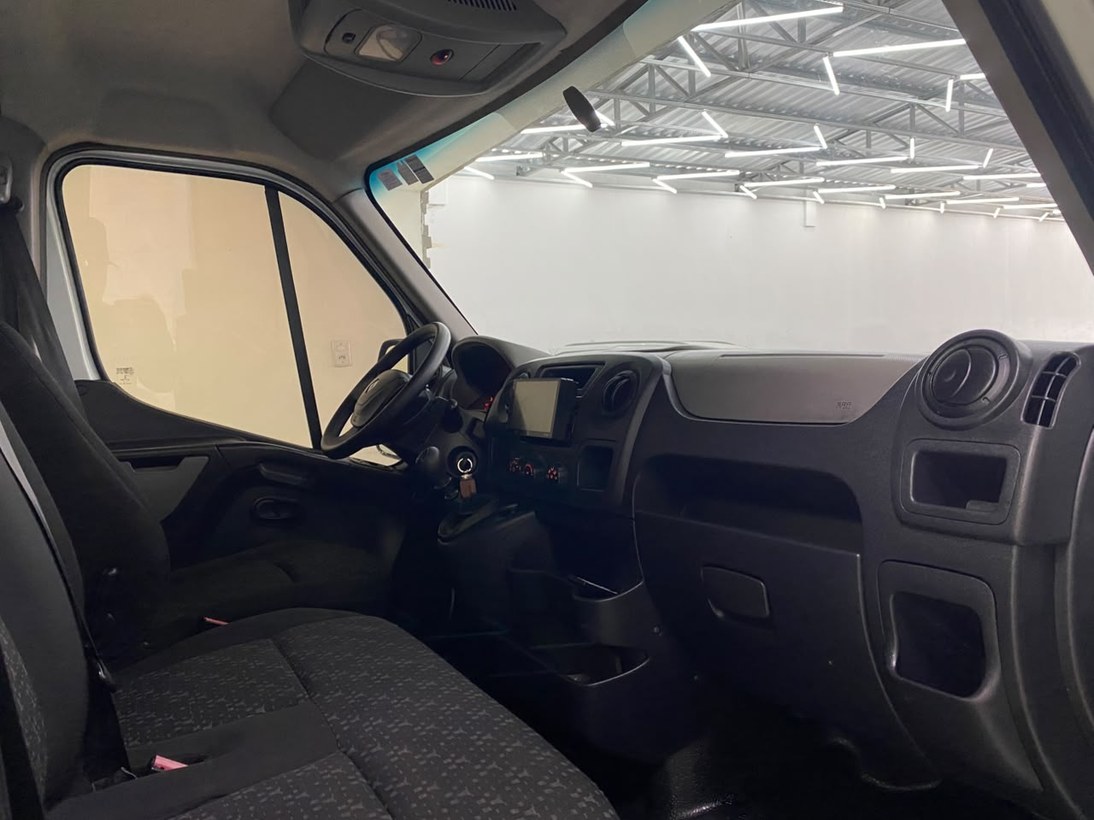 imagem-https://www.socarrao.com.br/sc-vehicle-images-prod/4380560/1792248759856-Zm90by0wNy5qcGc.jpg
