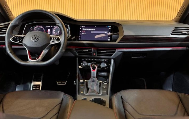 imagem-https://www.socarrao.com.br/sc-vehicle-images-prod/4380562/1792248846077-8569403_17_B_661695f5e9.jpeg