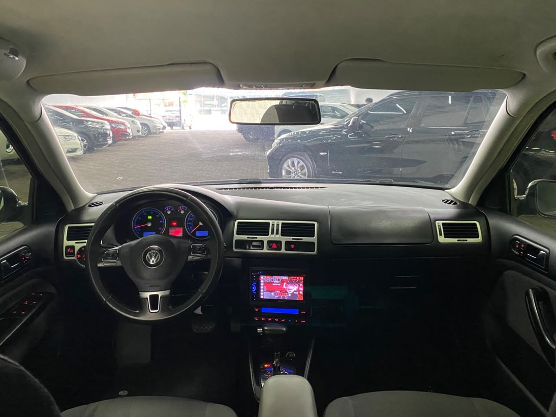 imagem-https://www.socarrao.com.br/sc-vehicle-images-prod/4380564/1792248891316-Zm90by0wNi5qcGc.jpg