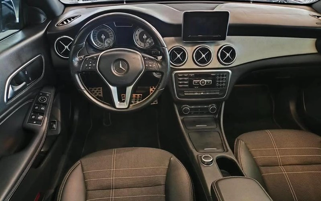 imagem-https://www.socarrao.com.br/sc-vehicle-images-prod/4380573/1792249199024-8352877_7_B_082697e9ec.jpeg