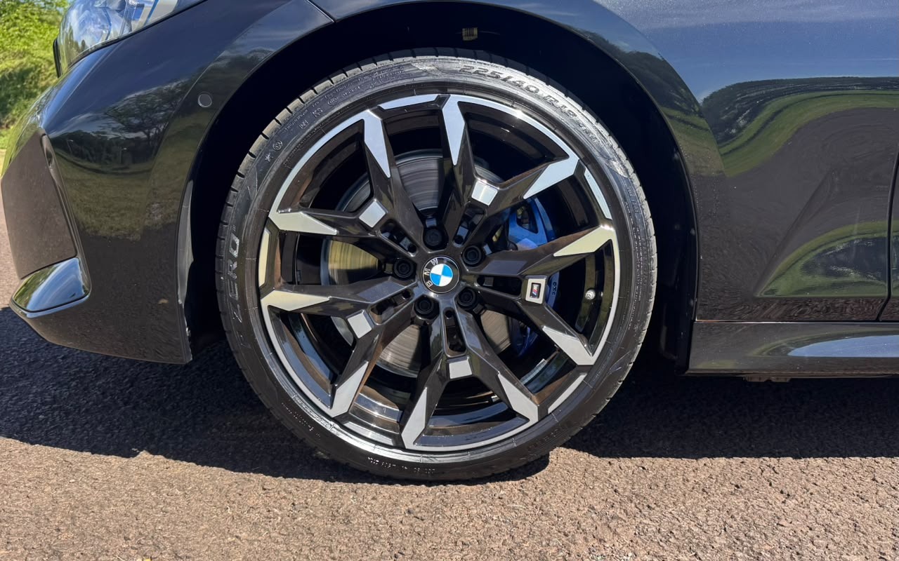 imagem-https://www.socarrao.com.br/sc-vehicle-images-prod/4380647/1792249615449-V2hhdHNBcHAgSW1hZ2UgMjAyNi0xMC0xNyBhdCAxMS4wOS4yMSAoMikuanBlZw.jpeg