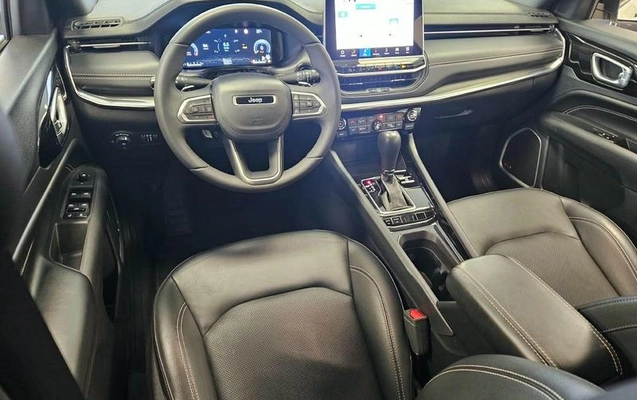 imagem-https://www.socarrao.com.br/sc-vehicle-images-prod/4380651/1792249675515-8545232_7_B_0558f106d4.jpeg