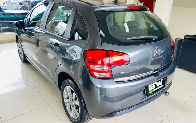 imagem-https://www.socarrao.com.br/sc-vehicle-images-prod/4380878/1792609002109-8574369_13_B_0dadcc8225.jpeg