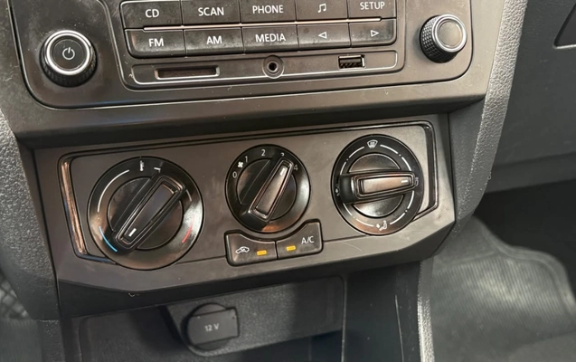 imagem-https://www.socarrao.com.br/sc-vehicle-images-prod/4381012/1792251498684-V2hhdHNBcHAgSW1hZ2UgMjAyNi0xMC0xNyBhdCAxMi4yMC4wNSAoMSkuanBlZw.jpeg