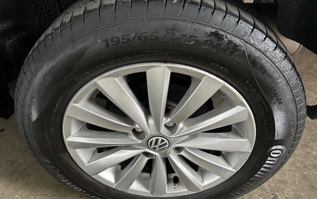 imagem-https://www.socarrao.com.br/sc-vehicle-images-prod/4381025/1792251969942-1_052702.jpg