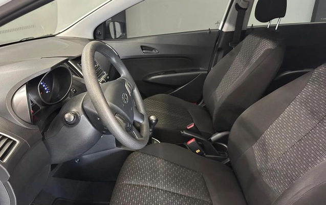 imagem-https://www.socarrao.com.br/sc-vehicle-images-prod/4381036/1792261008884-8571297_13_B_794a020cb7.jpeg