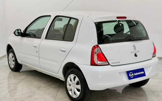 imagem-https://www.socarrao.com.br/sc-vehicle-images-prod/4381037/1792252598273-8558449_4_B_46779fd695.jpeg