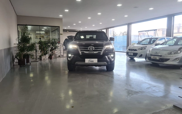 imagem-https://www.socarrao.com.br/sc-vehicle-images-prod/4381039/1792252423107-2febb92fdf7c4cde8d4f3c9afe3e6ace_1792252359964.jpg