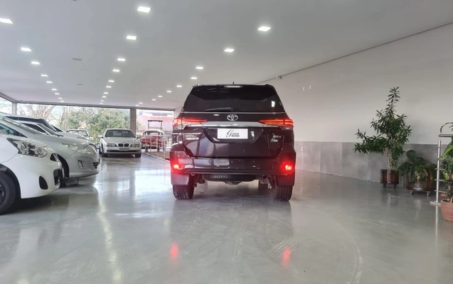 imagem-https://www.socarrao.com.br/sc-vehicle-images-prod/4381039/1792252423108-d11c8c6e222445cd8f8b791da215cfc6_1792252359969.jpg