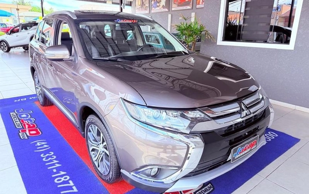 imagem-https://www.socarrao.com.br/sc-vehicle-images-prod/4381056/1792253308360-8573347_7_B_15e7604d44.jpeg
