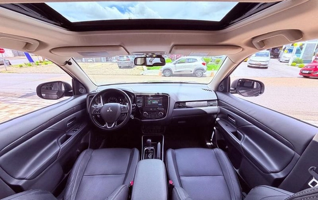 imagem-https://www.socarrao.com.br/sc-vehicle-images-prod/4381056/1792775238583-8573347_2_B_1825e854ff.jpeg