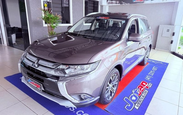 imagem-https://www.socarrao.com.br/sc-vehicle-images-prod/4381056/1792775238597-8573347_7_B_582bd4fa41.jpeg