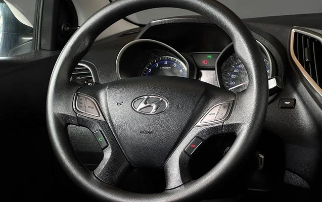imagem-https://www.socarrao.com.br/sc-vehicle-images-prod/4381060/1792685736901-8508075_8_B_e0a57c70f5.jpeg