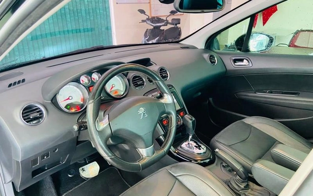 imagem-https://www.socarrao.com.br/sc-vehicle-images-prod/4381163/1792253880629-8581009_24_B_a18e2c6a53.jpeg