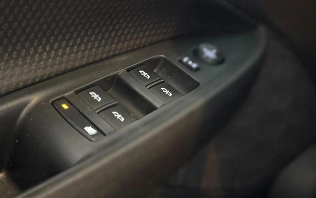 imagem-https://www.socarrao.com.br/sc-vehicle-images-prod/4381193/1792254793076-8580735_16_B_1debcc1137.jpeg