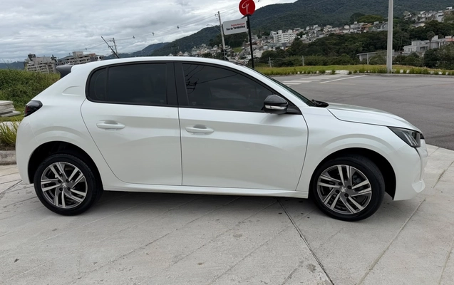 imagem-https://www.socarrao.com.br/sc-vehicle-images-prod/4381216/1792254190021-8_050959.jpg
