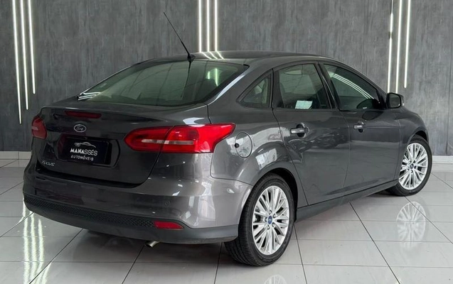 imagem-https://www.socarrao.com.br/sc-vehicle-images-prod/4381219/1792254381065-8581715_10_B_3f83b6877d.jpeg