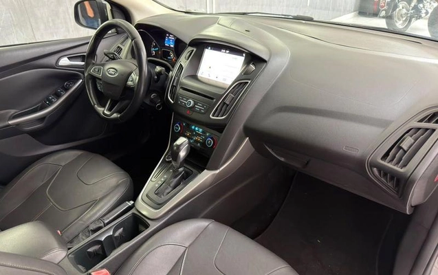 imagem-https://www.socarrao.com.br/sc-vehicle-images-prod/4381219/1792254381070-8581715_3_B_d1f6b553a8.jpeg