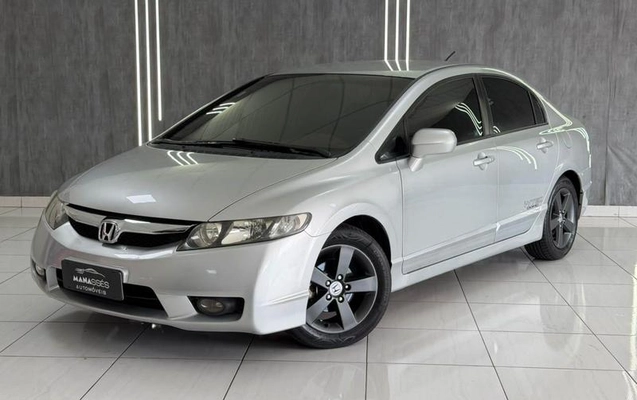 imagem-https://www.socarrao.com.br/sc-vehicle-images-prod/4381230/1792254826665-8576380_13_B_d135bc9946.jpeg