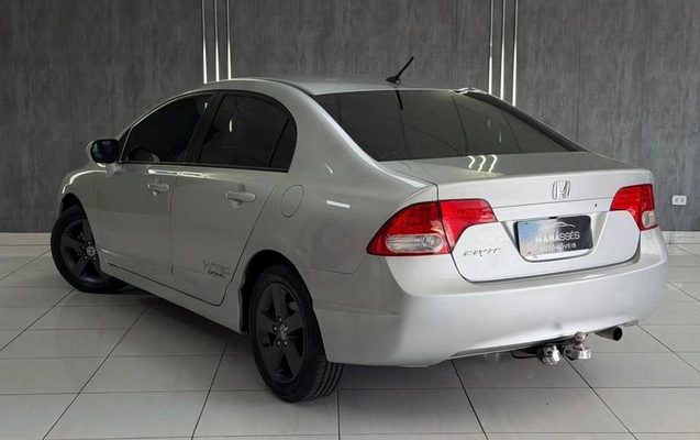 imagem-https://www.socarrao.com.br/sc-vehicle-images-prod/4381230/1792254826671-8576380_9_B_872e7b6992.jpeg