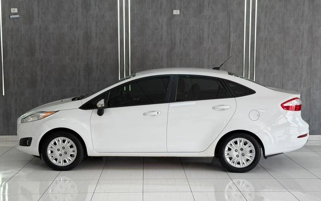 imagem-https://www.socarrao.com.br/sc-vehicle-images-prod/4381232/1792254904444-8484383_16_B_03da050a7a.jpeg