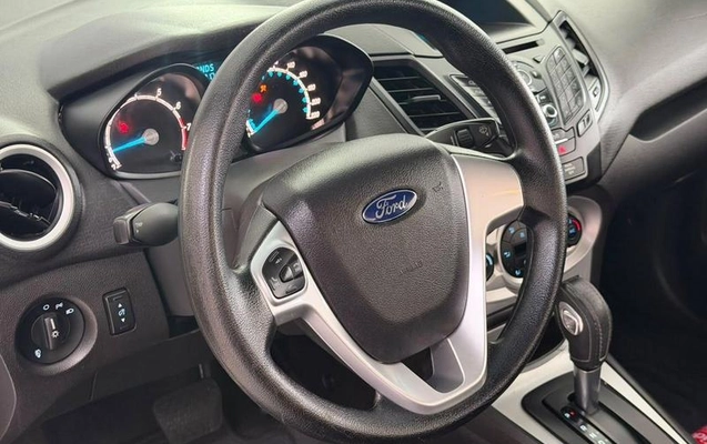 imagem-https://www.socarrao.com.br/sc-vehicle-images-prod/4381232/1792254904458-8484383_7_B_24344c3ce8.jpeg