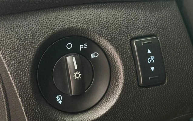 imagem-https://www.socarrao.com.br/sc-vehicle-images-prod/4381232/1792254904475-8484383_10_B_7a30156259.jpeg