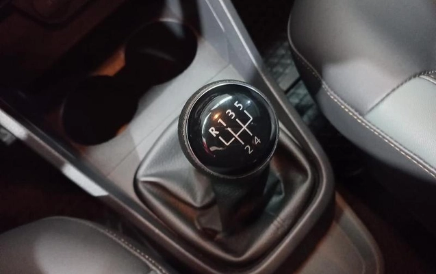 imagem-https://www.socarrao.com.br/sc-vehicle-images-prod/4381237/1792611295143-8581793_11_B_1cbaba9404.jpeg