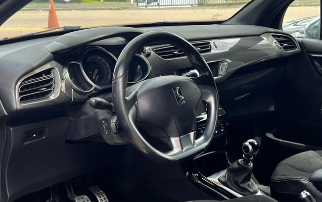 imagem-https://www.socarrao.com.br/sc-vehicle-images-prod/4381242/1792255543106-8581775_0_B_5eabdf7238.jpeg