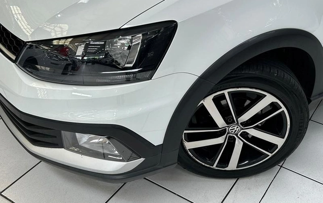 imagem-https://www.socarrao.com.br/sc-vehicle-images-prod/4381244/1792337937956-8570443_19_B_34246e3080.jpeg