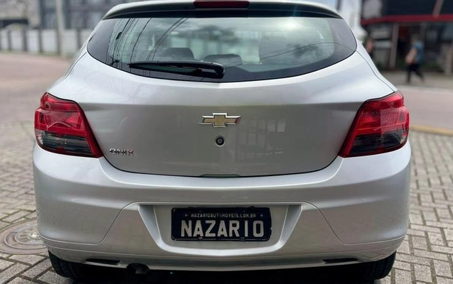 imagem-https://www.socarrao.com.br/sc-vehicle-images-prod/4381253/1792256128821-8581820_6_B_bc71b9bddc.jpeg