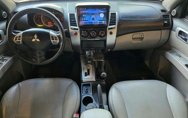 imagem-https://www.socarrao.com.br/sc-vehicle-images-prod/4381272/1792257554811-8581886_1_B_240f11a099.jpeg