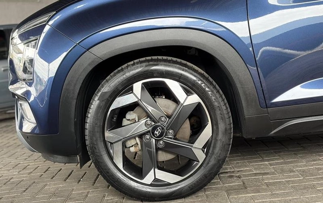 imagem-https://www.socarrao.com.br/sc-vehicle-images-prod/4381274/1792412711017-8581012_18_B_72e9f524d4.jpeg