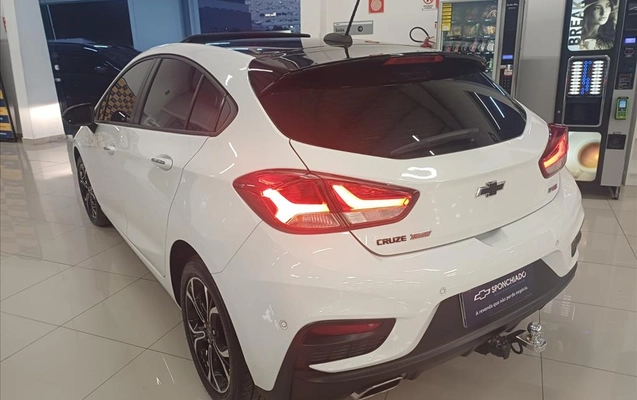 imagem-https://www.socarrao.com.br/sc-vehicle-images-prod/4381276/1792563824341-44167a33-42a0-46d6-8f1b-2264d74f99cf20260608154715.jpeg