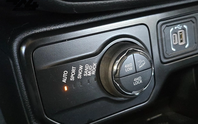 imagem-https://www.socarrao.com.br/sc-vehicle-images-prod/4381278/1792258221087-208f8cc6426f424ebcffd84b9370e4e2_1792258048540.jpg