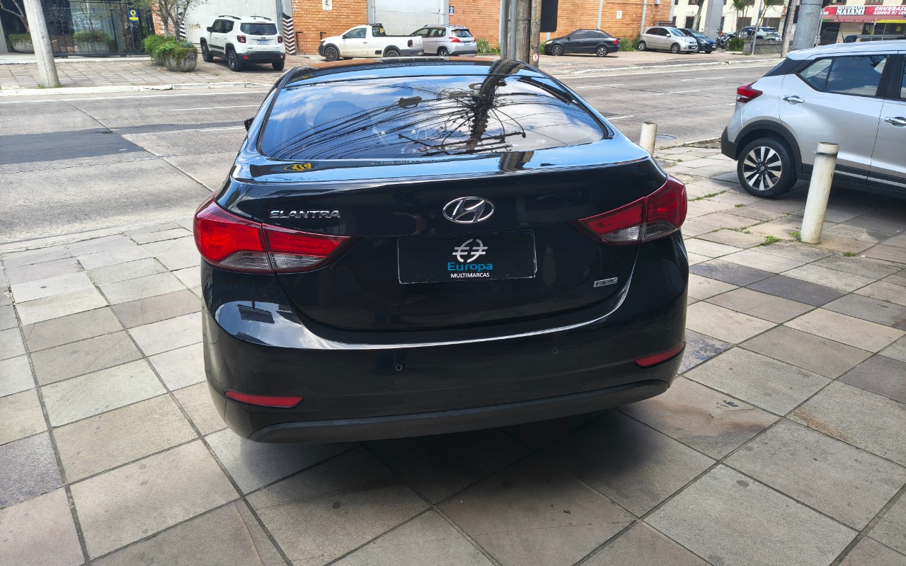 imagem-https://www.socarrao.com.br/sc-vehicle-images-prod/4381280/1792605154943-SU1HXzIwMjYxMDIxXzEyNTIwMTUzN19IRFIuanBn.jpg