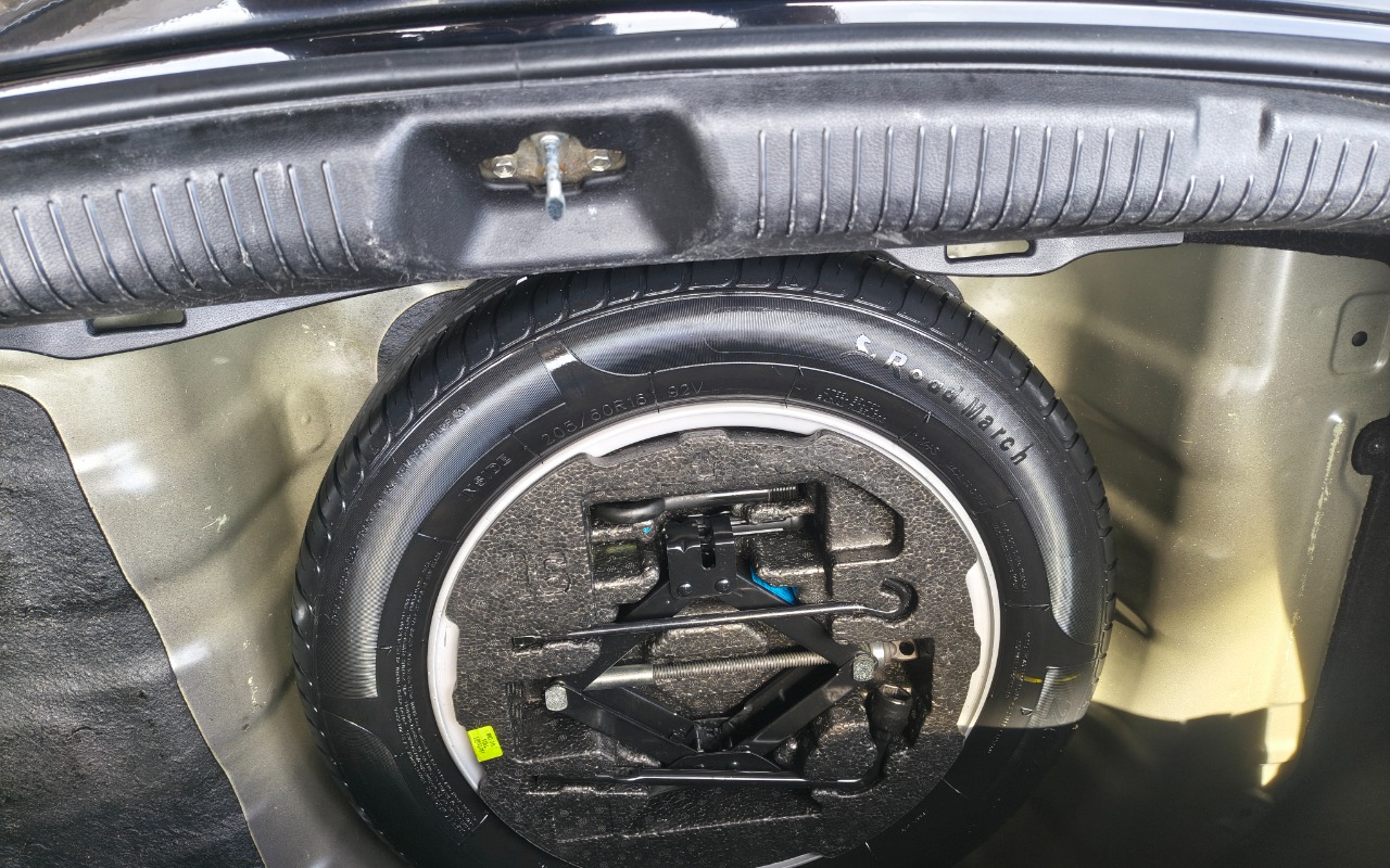 imagem-https://www.socarrao.com.br/sc-vehicle-images-prod/4381280/1792605155697-SU1HXzIwMjYxMDIxXzEyNTMyMTQ5Ml9IRFIuanBn.jpg