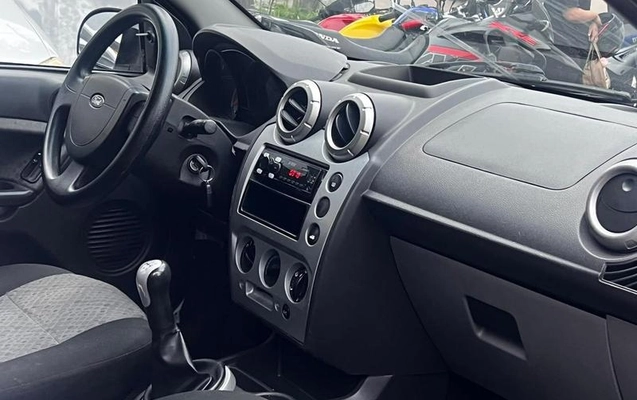 imagem-https://www.socarrao.com.br/sc-vehicle-images-prod/4381282/1792258636665-8581913_0_B_cd0f1e734c.jpeg