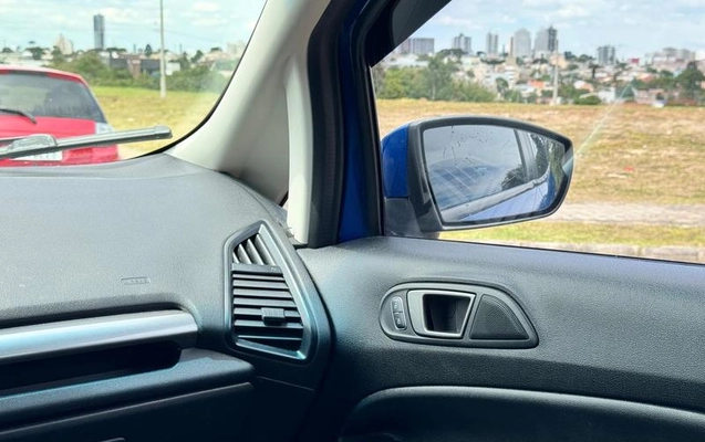 imagem-https://www.socarrao.com.br/sc-vehicle-images-prod/4381285/1792691145887-8557520_8_B_6c48690a22.jpeg