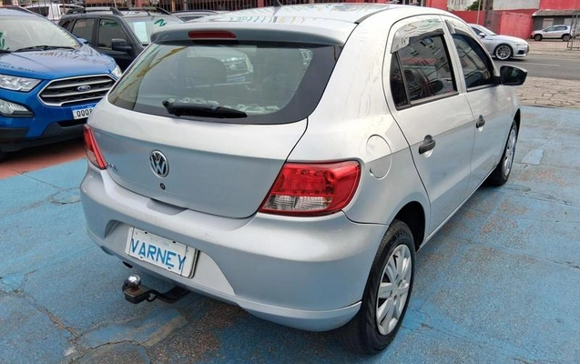 imagem-https://www.socarrao.com.br/sc-vehicle-images-prod/4381294/1793030171707-8572887_6_B_72312bd594.jpeg