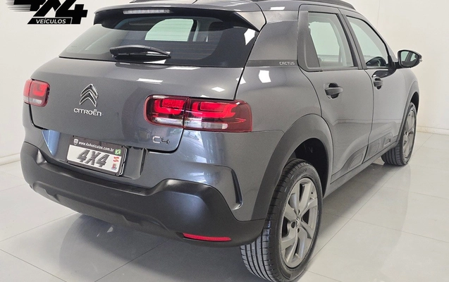 imagem-https://www.socarrao.com.br/sc-vehicle-images-prod/4381303/1792260143023-9cff42a8846e4d34bdf5d7ea11e2af01_1792259931920.jpg