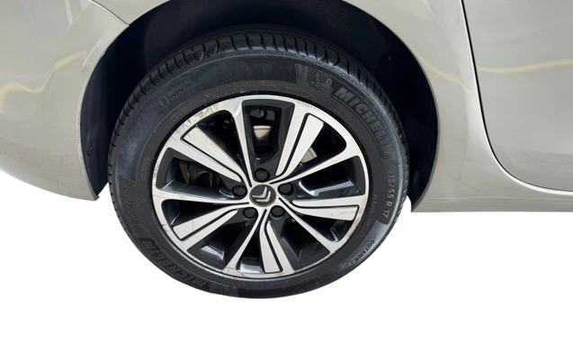 imagem-https://www.socarrao.com.br/sc-vehicle-images-prod/4381308/1792261482256-CZliS3kH23lvdrTXsZiowmIupQeI2c8j.jpg